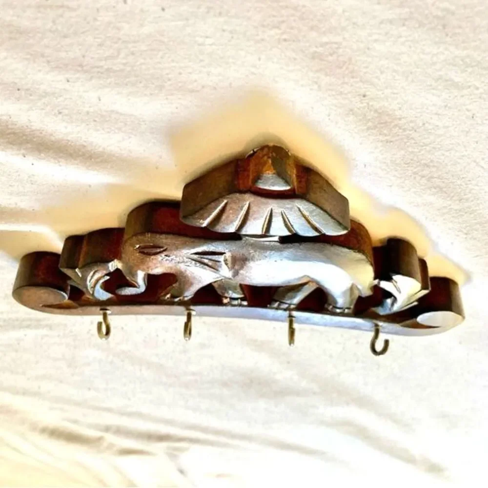 Key Rack Holder HANDMADE Folk Art Carved Wood Elephant 8 x 4.5 x 0.5 inches